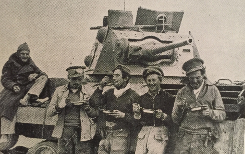 British Tank crew in Libya 1941.